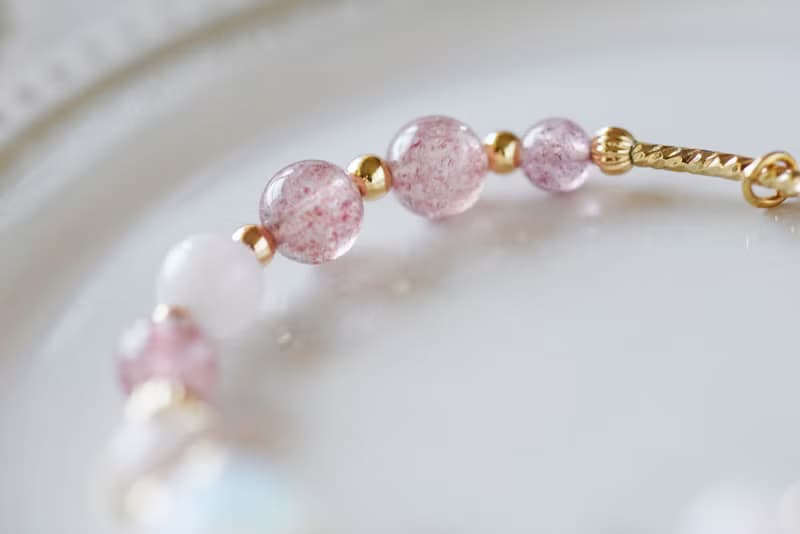 美夢。草莓晶 馬粉 蛋白石 天然石 水晶手鍊