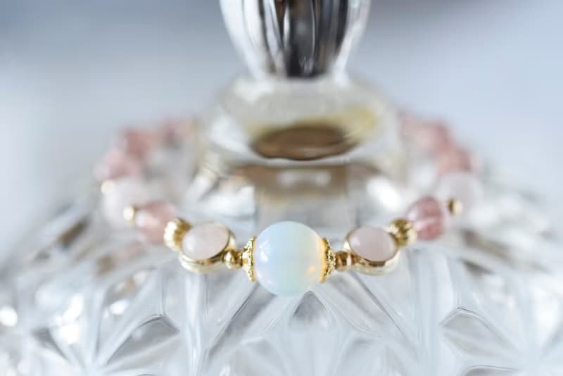 美夢。草莓晶 馬粉 蛋白石 天然石 水晶手鍊