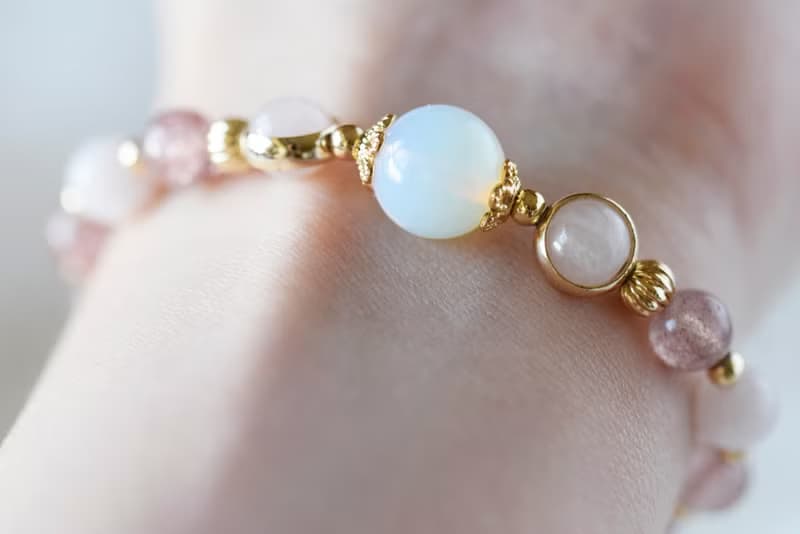 美夢。草莓晶 馬粉 蛋白石 天然石 水晶手鍊