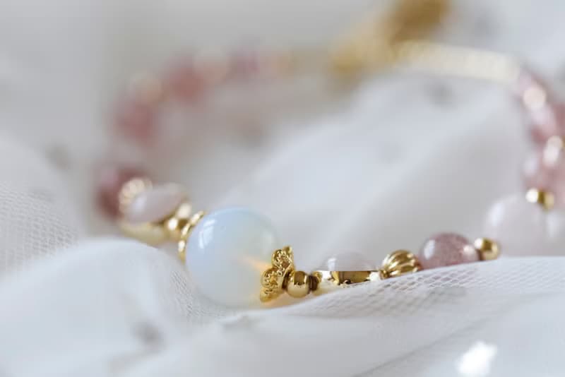 美夢。草莓晶 馬粉 蛋白石 天然石 水晶手鍊