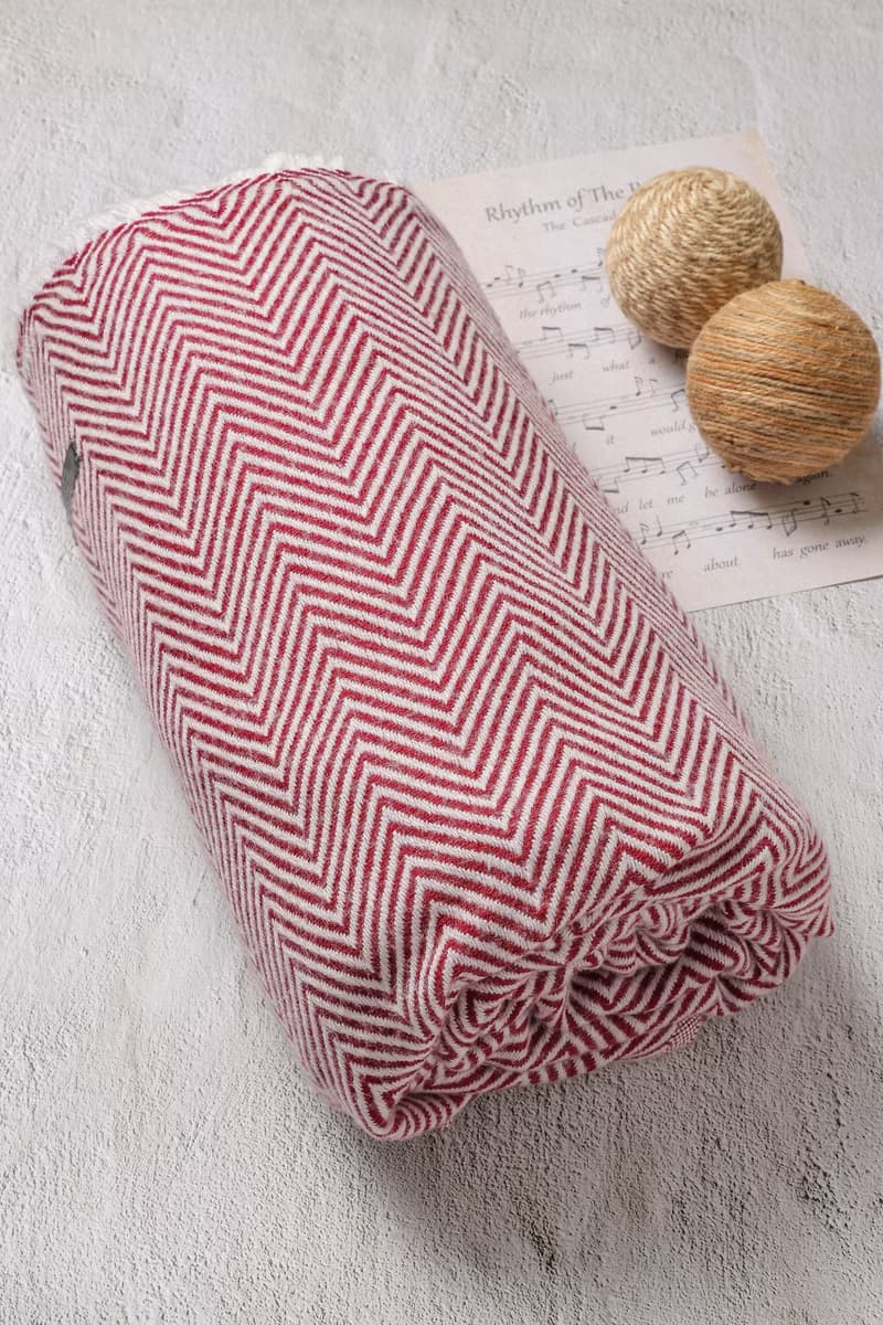 【毯子】喀什米爾羊毛大毯子/披肩 山形紋紅色 柔軟保暖