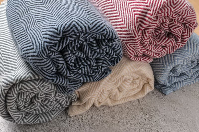 【毯子】喀什米爾羊毛大毯子/披肩 山形紋紅色 柔軟保暖