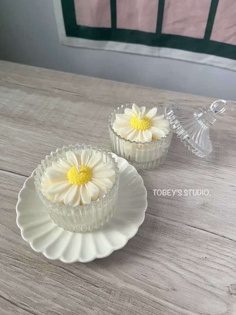 托比好蠟 | 白色小雛菊工藝香氛蠟燭 生日禮物 畢業禮物 婚禮小物
