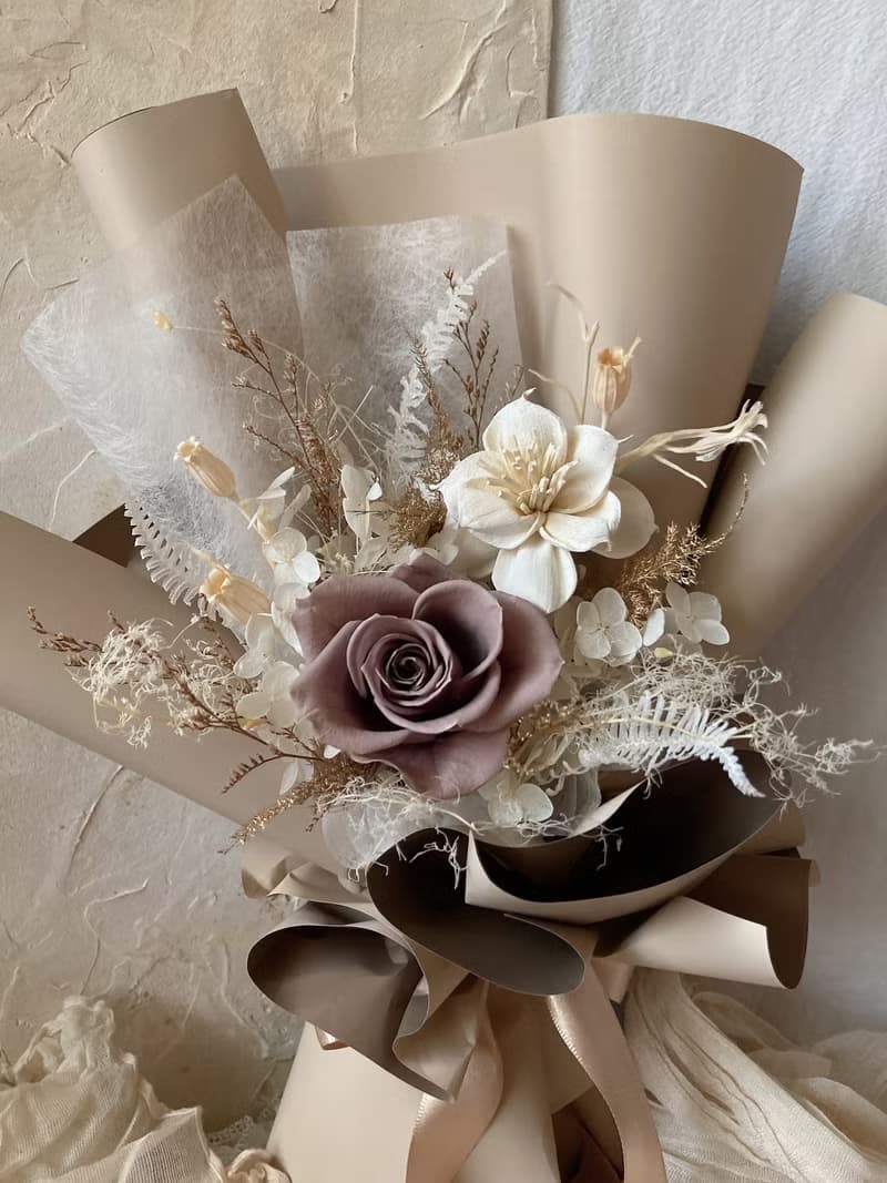 奶茶玫瑰小花束