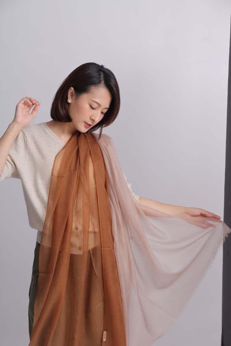 羊絨圍巾披肩_Pashmina_出國聖誕禮物 情人閨密生日禮物靈感_奶茶