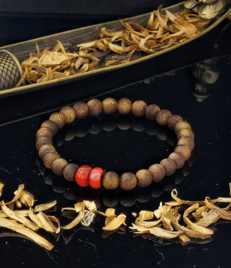 海南種植綠奇楠 + 四川錦紅料南紅瑪瑙 7mm 沉香手鍊 ( HKA2306 )
