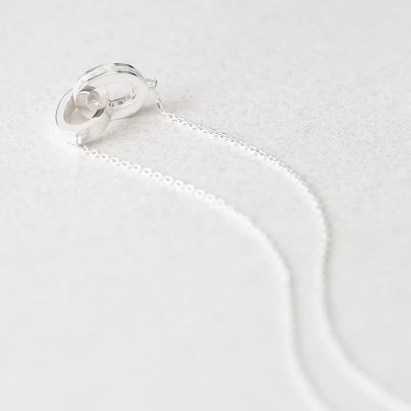 White Entwined Ring Necklace Silver925