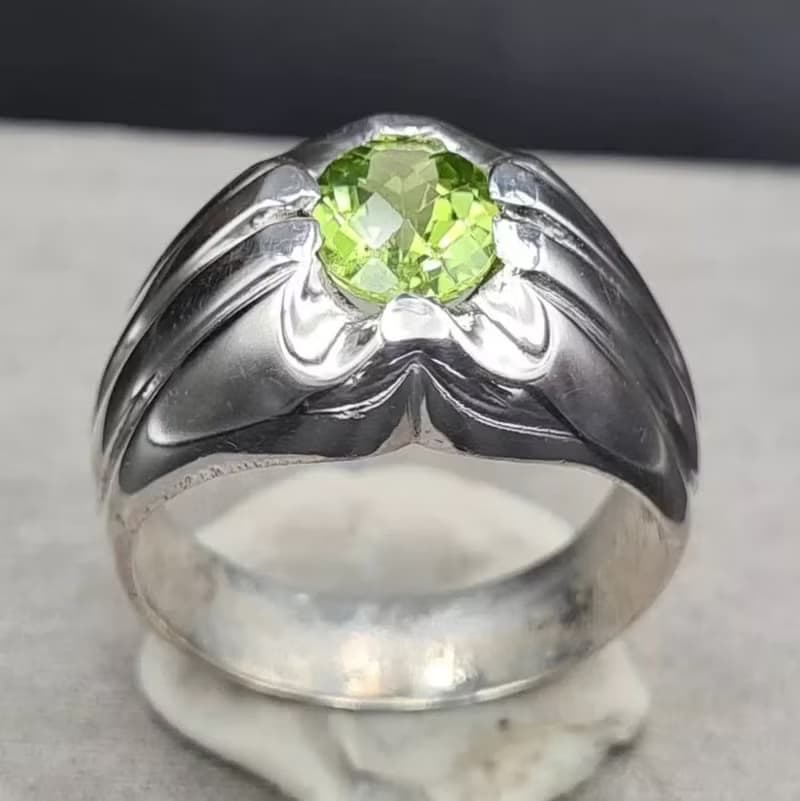 Natural Pakistan Peridot Ring Unheated Untreated Rich Vivid green Carats stone
