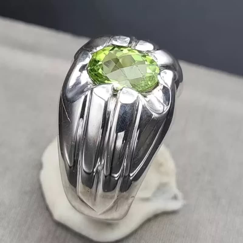 Natural Pakistan Peridot Ring Unheated Untreated Rich Vivid green Carats stone