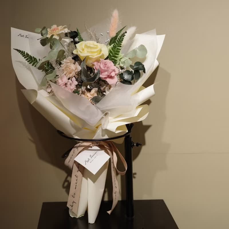 【遇見恆久】晨曦花語永生玫瑰花束 情人節花束 含盒 共3款