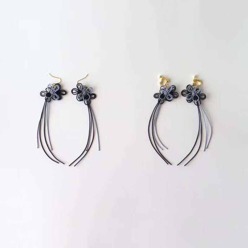 ピアス　すら、すれ、空く