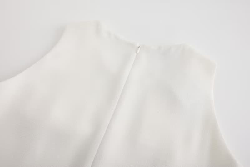 All white法式珍珠白珠寶紐扣裝飾小香風直身H型無袖連衣裙