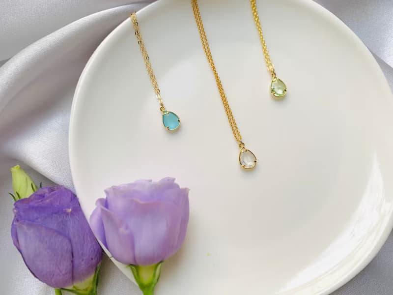 vividesign 藍綠蛋白石水滴造型項鍊