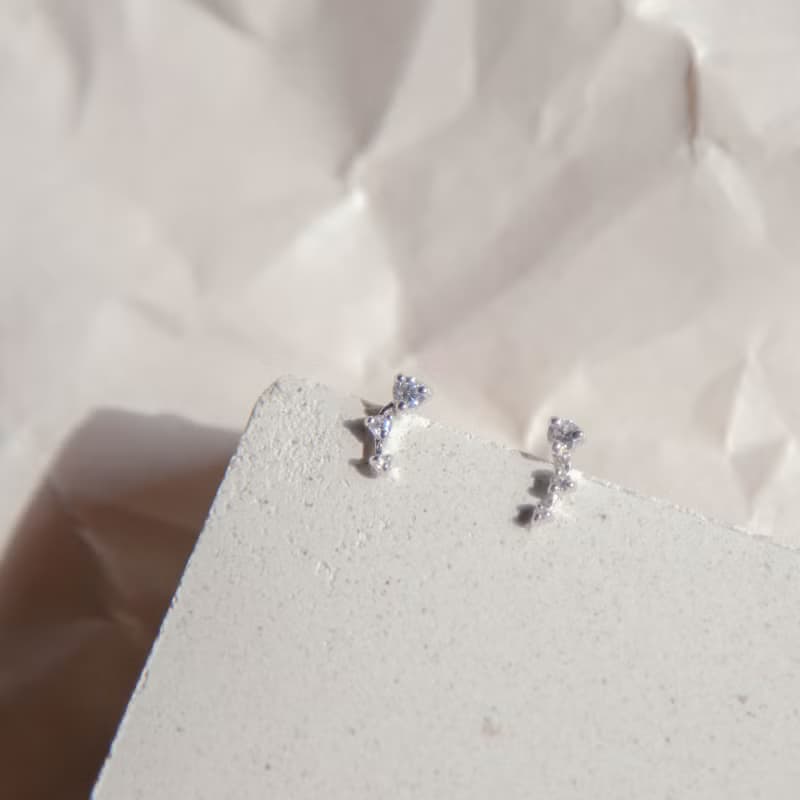 閃耀三星純銀耳環 | 輕珠寶。百搭。可改耳夾
