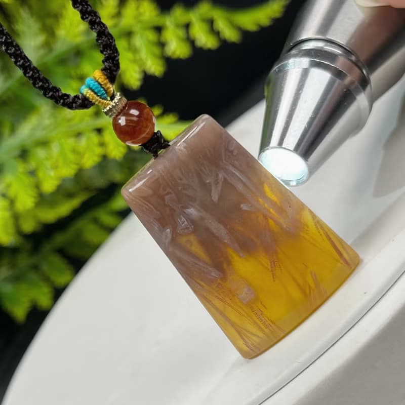 精品珊瑚玉吊墜項錬髪絲料冰潤玉化晶洞糖色梯形無事牌女招財優雅