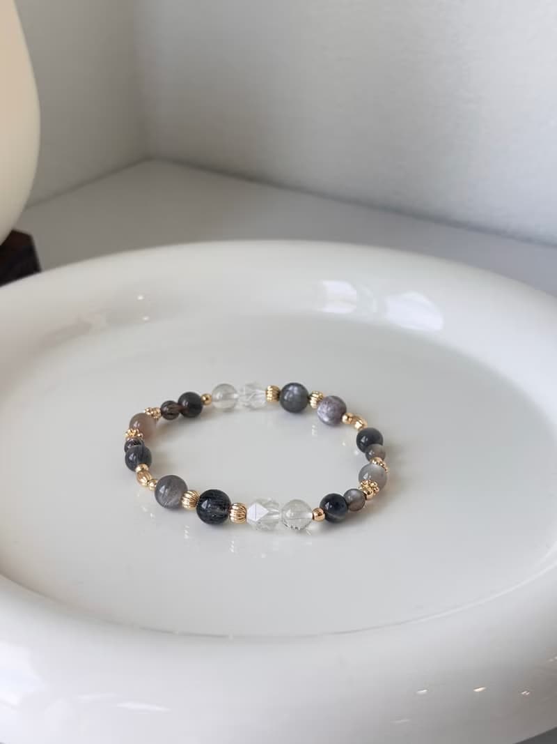 /餘燼/ 正能量 防小人 避邪 財運 星輝骨幹 黑金骨幹 白水晶 手鍊