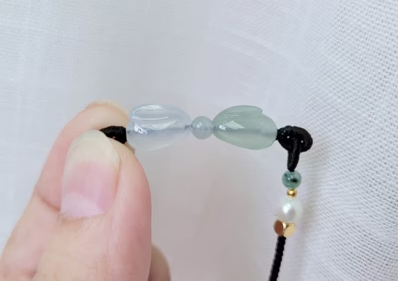親翠 天然翡翠 高冰親嘴長耳兔手環 | 生肖兔 | 萌感加倍