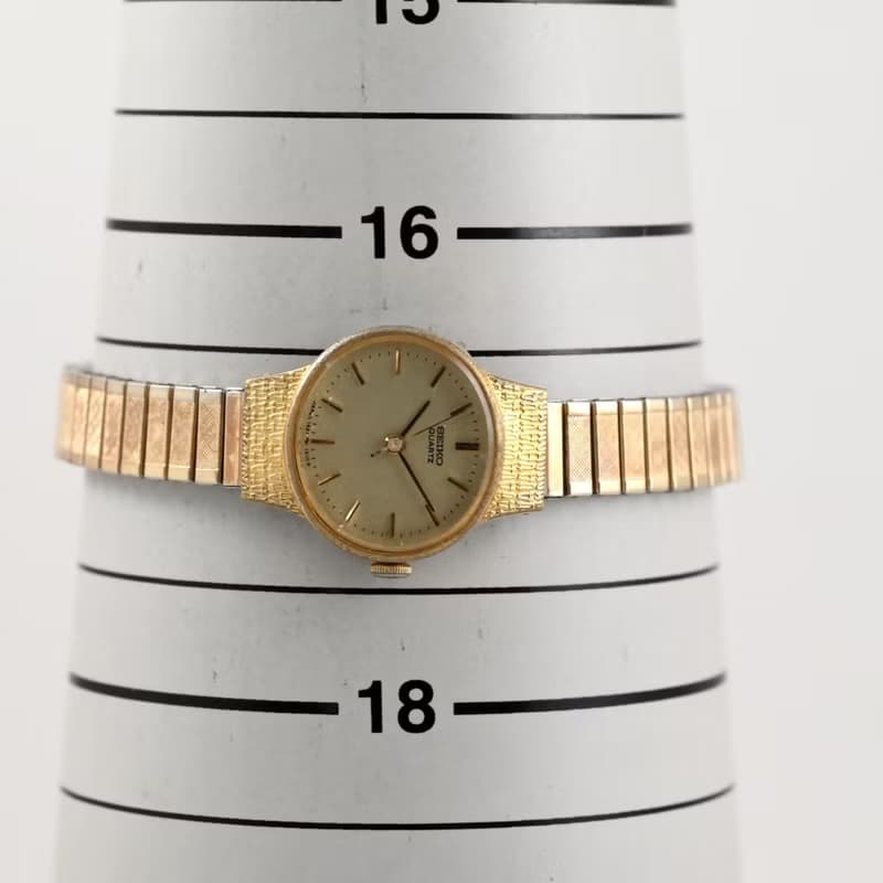 SEIKO 女性用腕時計 クォーツ 1421-5710 ゴールド文字盤 テクスチャーケース 手錶 古董錶 復古手錶