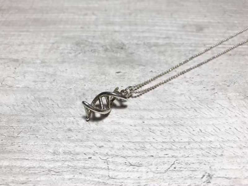 生命奧妙。DNA項鍊。925純銀。sterling silver