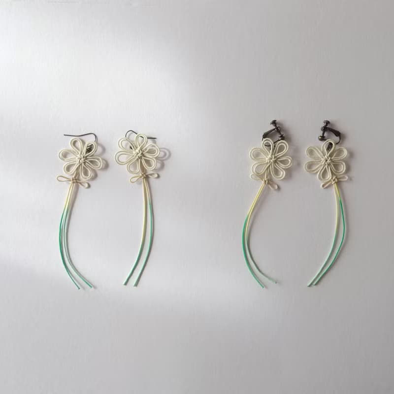 耳環　ハナトモス・野
