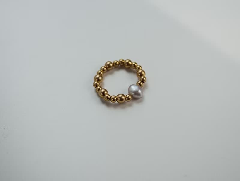 ARROGANT - 偏執 * 不銹鋼珍珠 彈性戒指