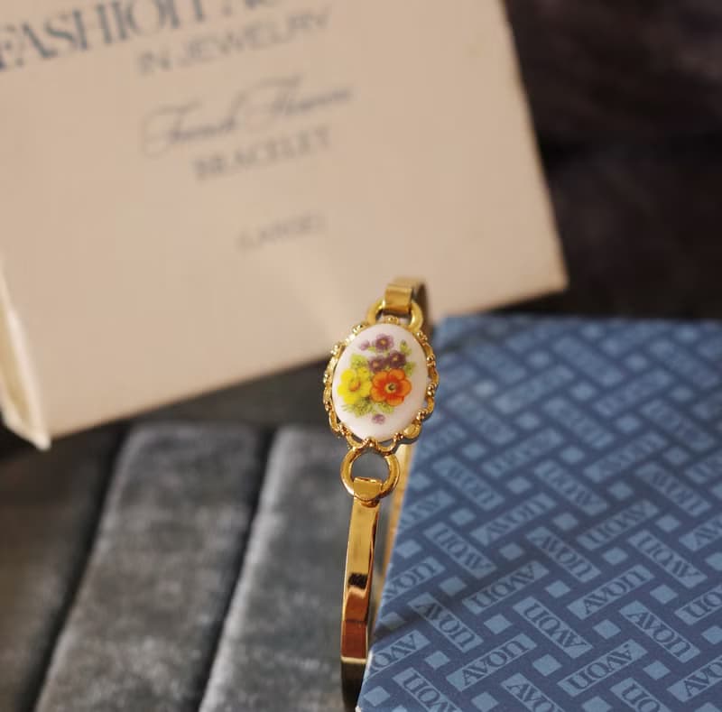 古董經典法式陶瓷小花手鐲手環 1975年 AVON BR183