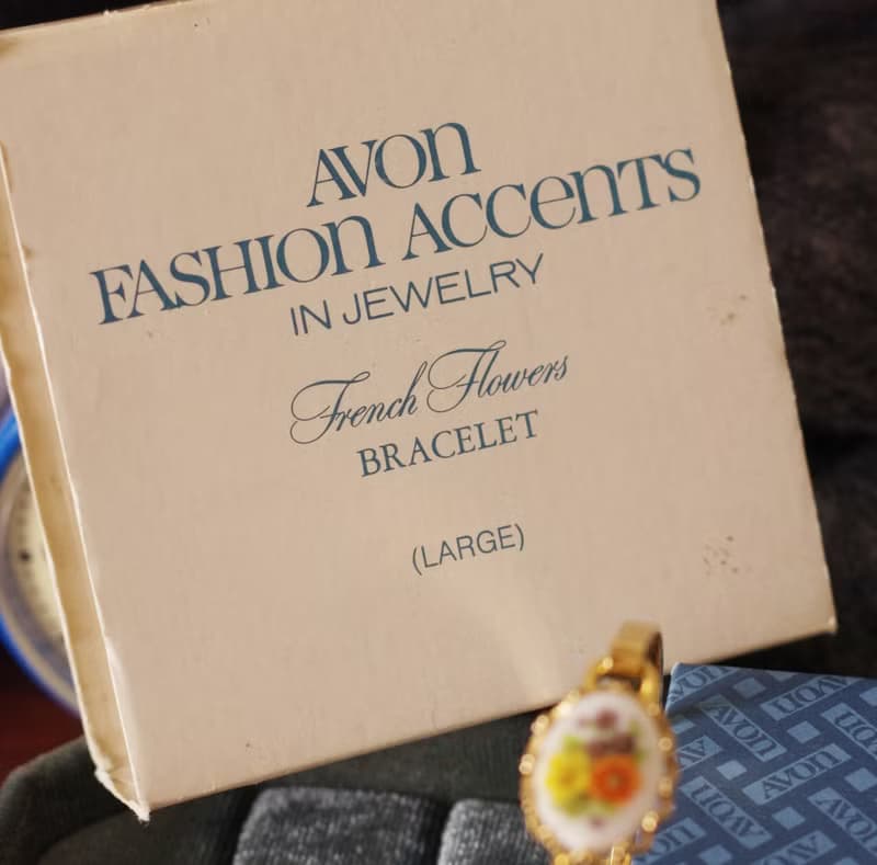 古董經典法式陶瓷小花手鐲手環 1975年 AVON BR183