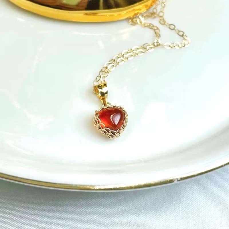 石榴石項鍊 心形弧面石榴石愛心吊墜生辰石項鍊14k包金鎖骨鏈