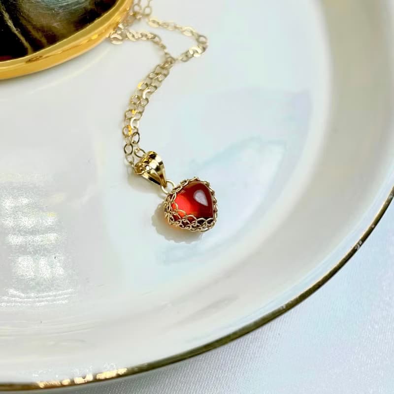 石榴石項鍊 心形弧面石榴石愛心吊墜生辰石項鍊14k包金鎖骨鏈