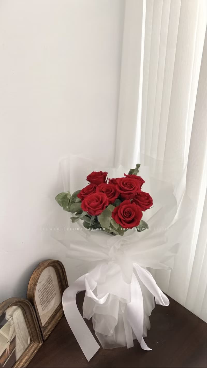 Flora Flower永生玫瑰花束-摯愛