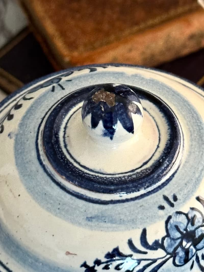 40812-珍稀19世紀香料藥草手繪陶瓷罐