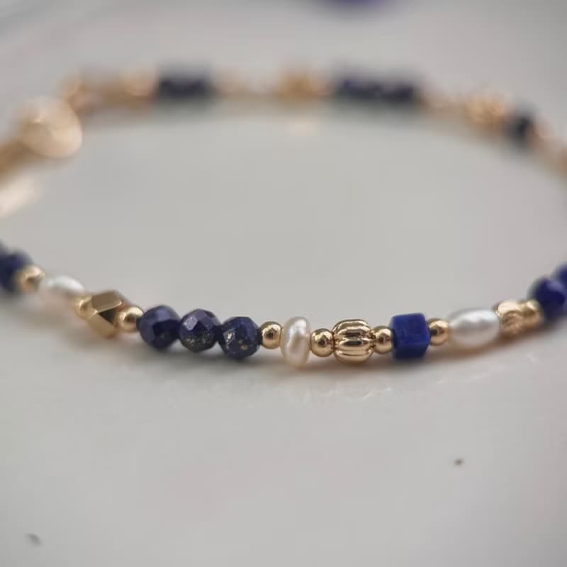 【七月・小飛燕】煉花成你 | 青金石手鍊 長度可調 天然水晶手鍊