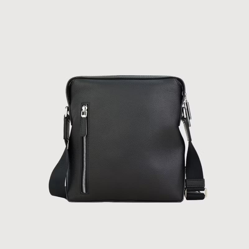 【滿3999送鑰匙圈】諾瓦-A 直式斜背包-黑色/BF564-17-BK