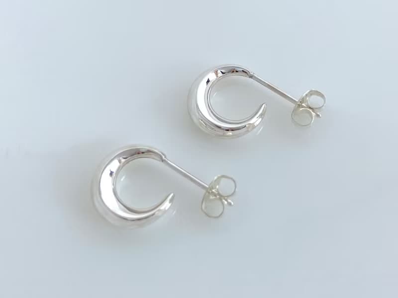 月影たゆたう 三日月のピアス　 luna crescens