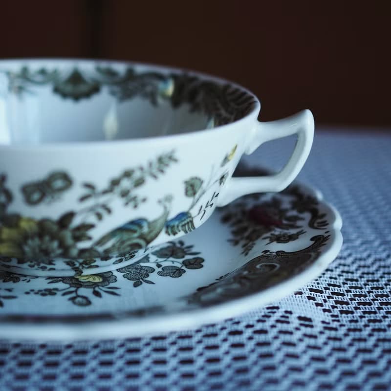 1960年英國 Ridgway Staffordshire 大 杯碟組