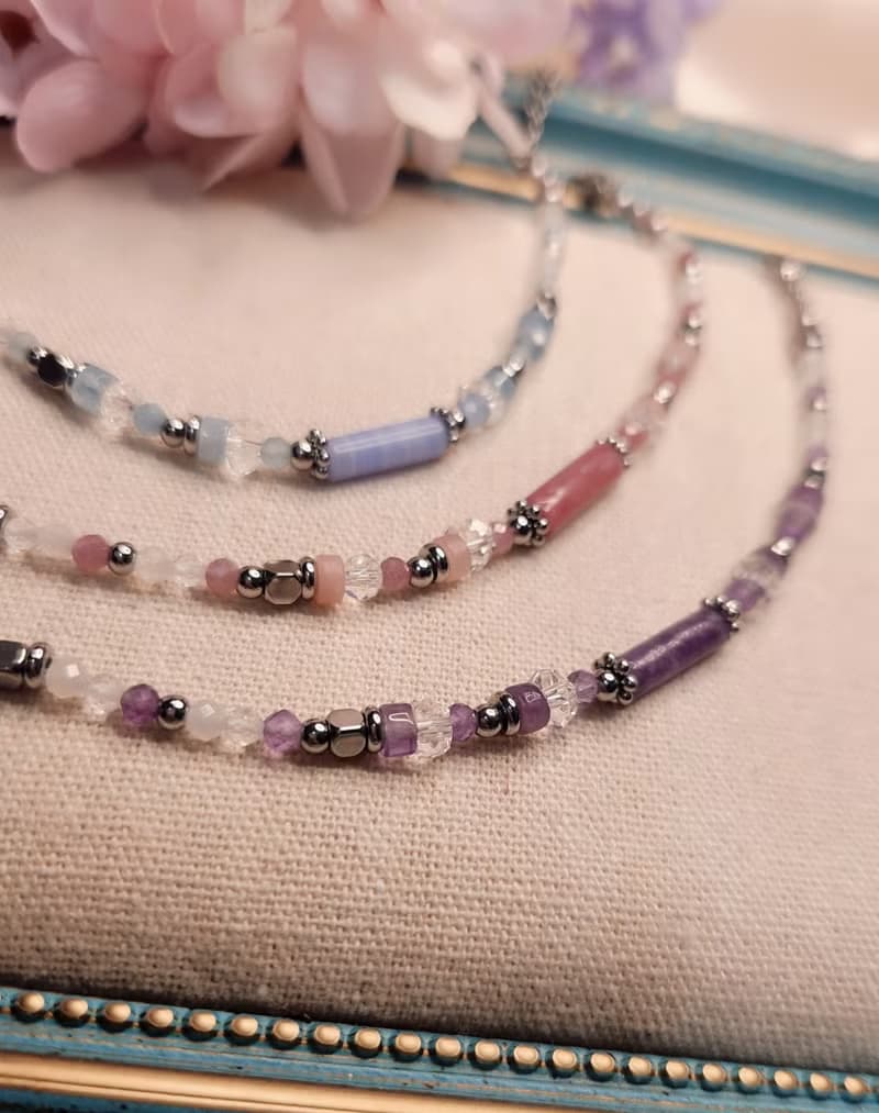 築夢薔薇-薔薇灰石 藍紋瑪瑙 紫水晶-圓滿愛情的半寶石水晶手鍊