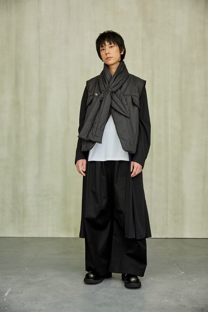 附圍巾鋪棉背心