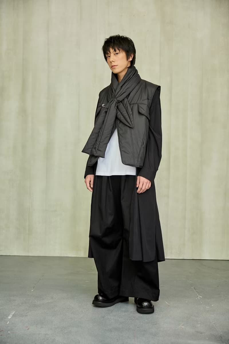 附圍巾鋪棉背心