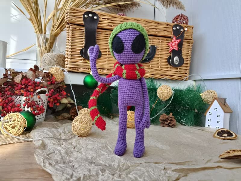 Purple alien doll, Alien Shaped Plush Toy, Soft Cartoon Stuffed Doll For Kids
