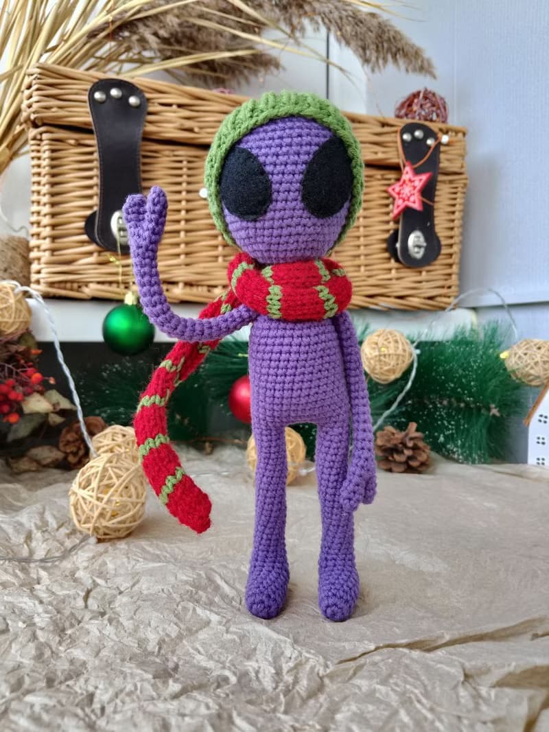 Purple alien doll, Alien Shaped Plush Toy, Soft Cartoon Stuffed Doll For Kids