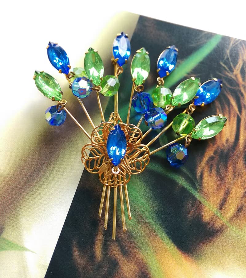 Vintage Jewelry 西洋古董飾品 立體 金絲 萊茵扇形花束 別針