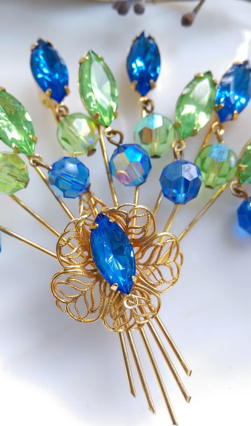 Vintage Jewelry 西洋古董飾品 立體 金絲 萊茵扇形花束 別針