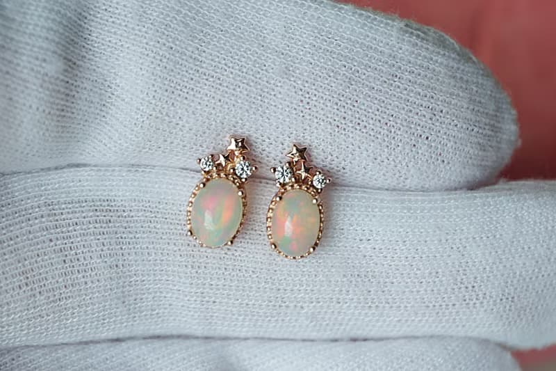 Natural Opal Stud Earrings Sterling Silver 925 with Rosegold Plated.