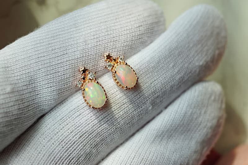 Natural Opal Stud Earrings Sterling Silver 925 with Rosegold Plated.