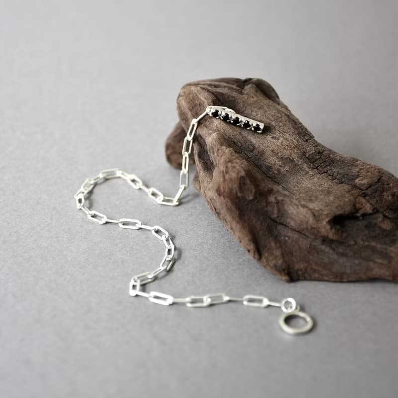 簡約粗銀鏈925銀配黑尖晶石圈扣手鍊 //Sterling Silver Bracelet
