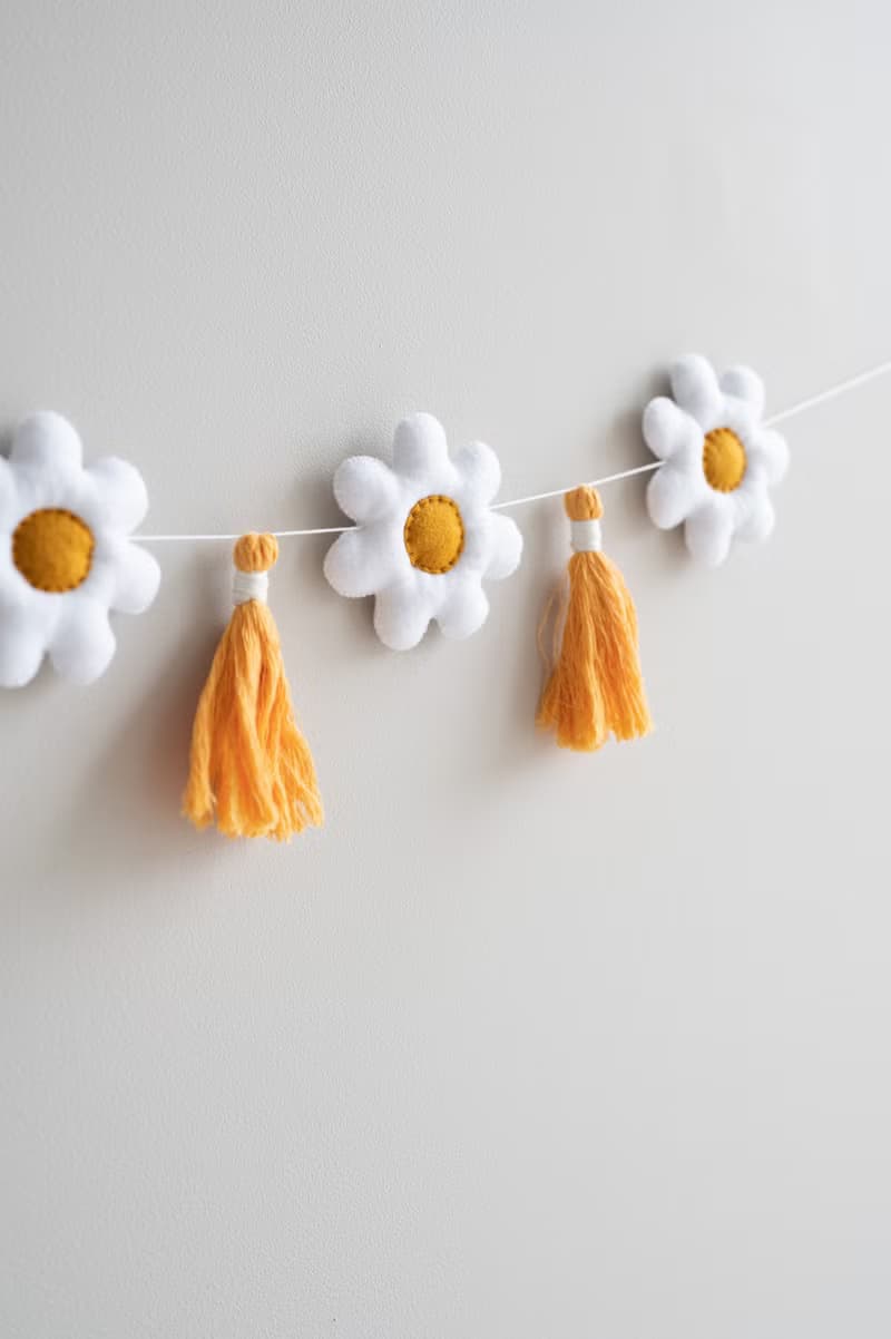 Flower garland, daisy party decor, tassel garland, boho nursery decor