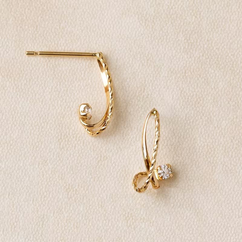 【Palette】 18K/10K 交叉底座耳環 (黃金)