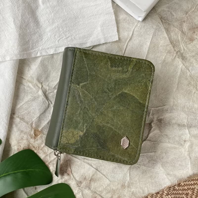 Compact Vegan Zip Wallet (Forest) Made From Real Leaves