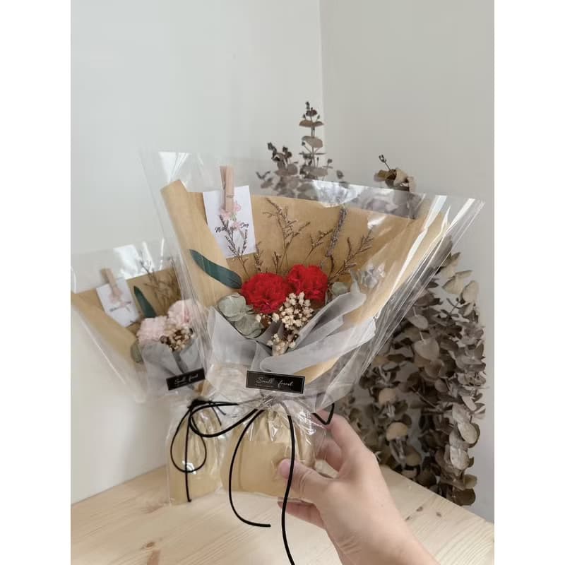 向日葵 木棉花 松果 康乃馨 花束 乾燥花 生日禮物 畢業花束 情人