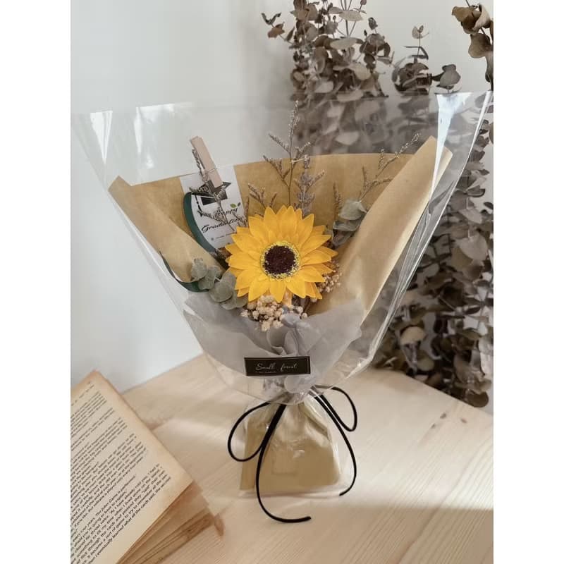 向日葵 木棉花 松果 康乃馨 花束 乾燥花 生日禮物 畢業花束 情人